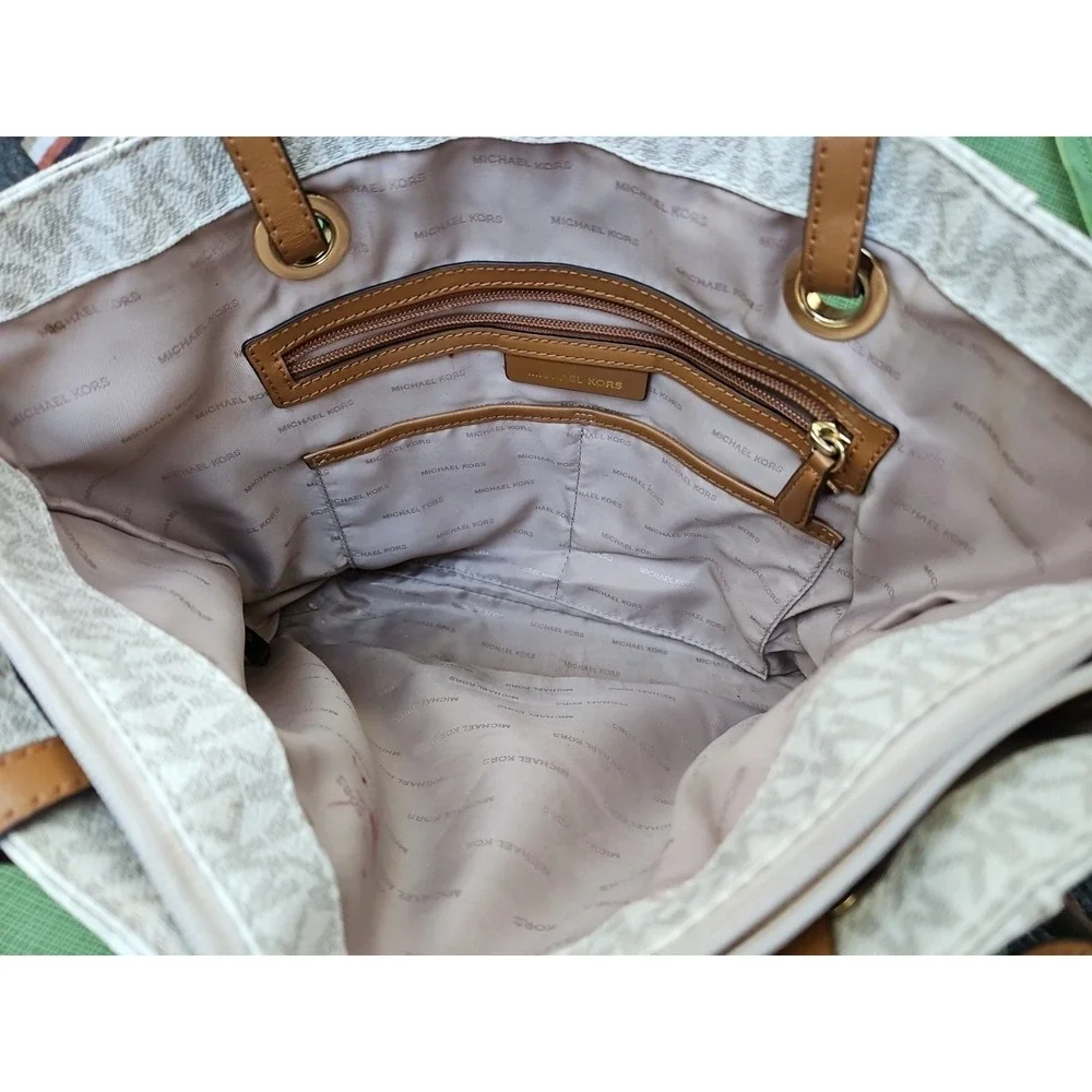 Michael Kors Jet Set Travel Tote Bag Purse MK Signature Vanilla/Brown
